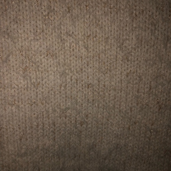 Vintage DKNY Knitted Fuzzy Cream &Gold Sweater- M - Picture 3 of 9